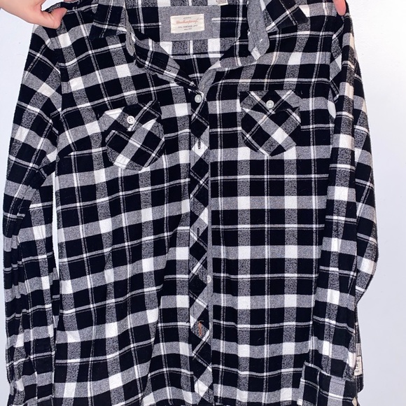 Black flannel never been worn! - Picture 2 of 3